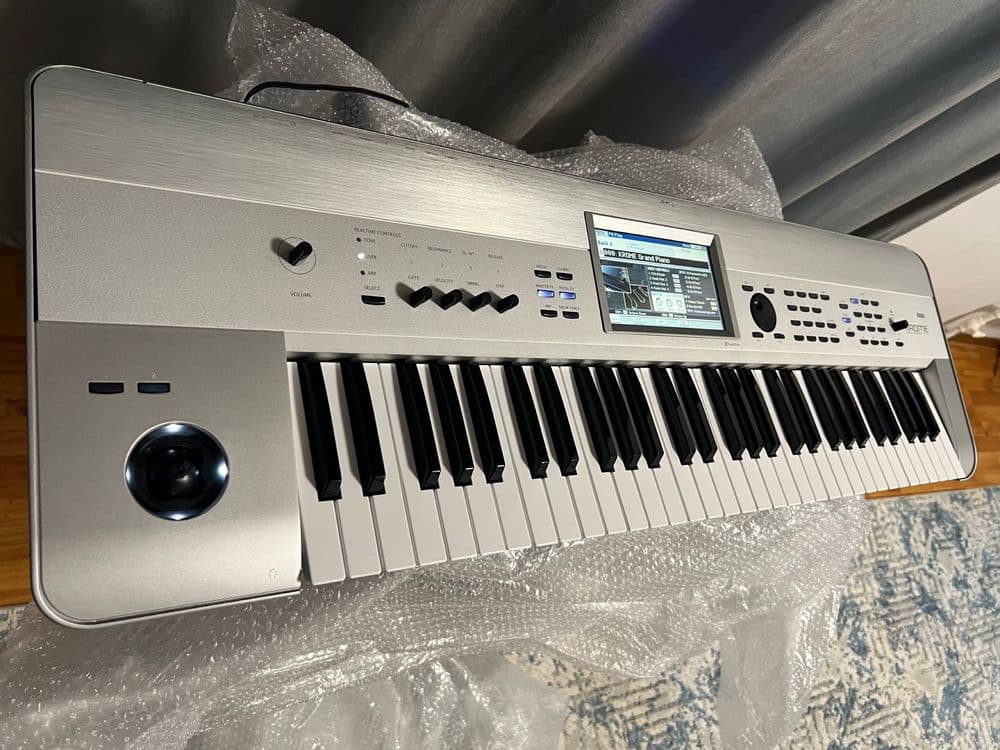 Korg krome yangi 100%