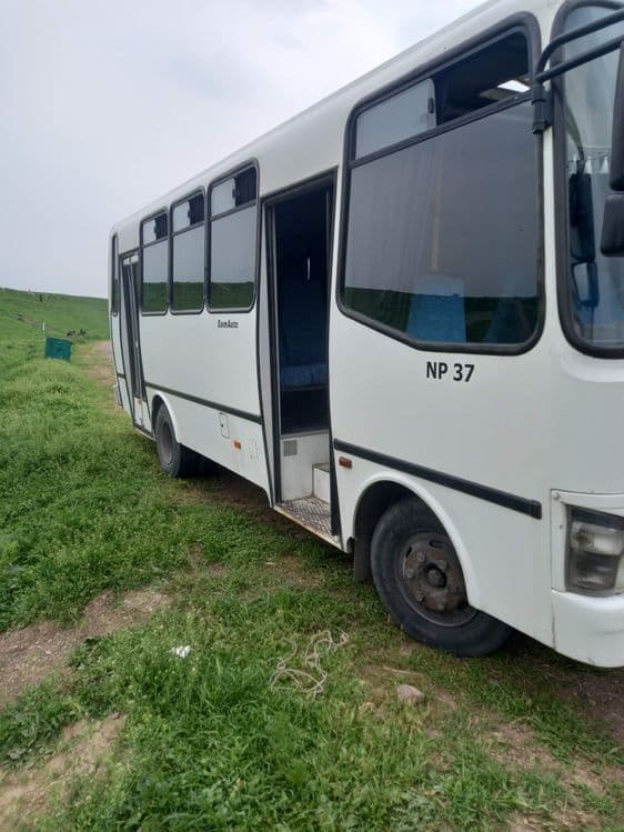 Isuzu zakaz | Avtobus zakaz | 26 ta yumshoq o'rindiqli — 3