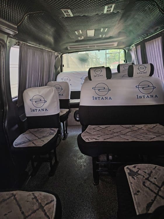14 kishilik ISTANA mikroavtobus — 2