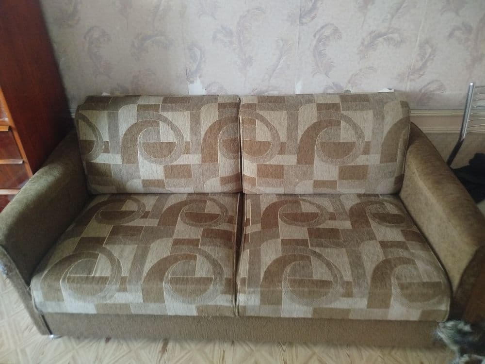 Продам диван - кровать ширина 1,6