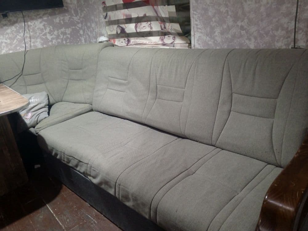 Divan myagkaya mebel — 2