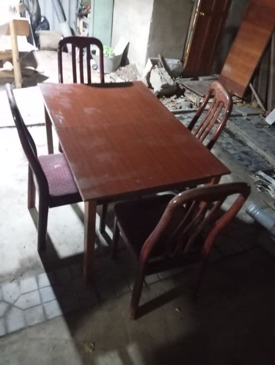 Полированный стол и 4 стула палас дорожка, советских времён цена за вс — 2