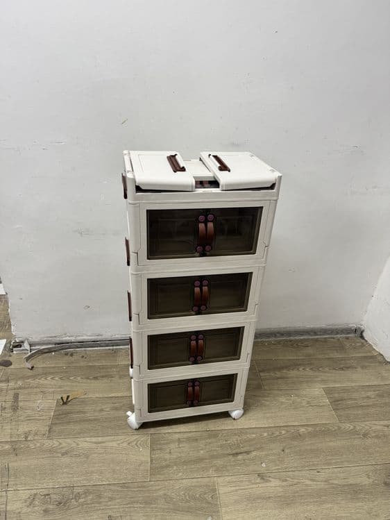 Plastik katlanadigan shkaf-transformer, 5 qavat — 5