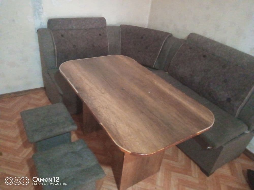 Продоются уголок ugolok sotiladi срочна — 1