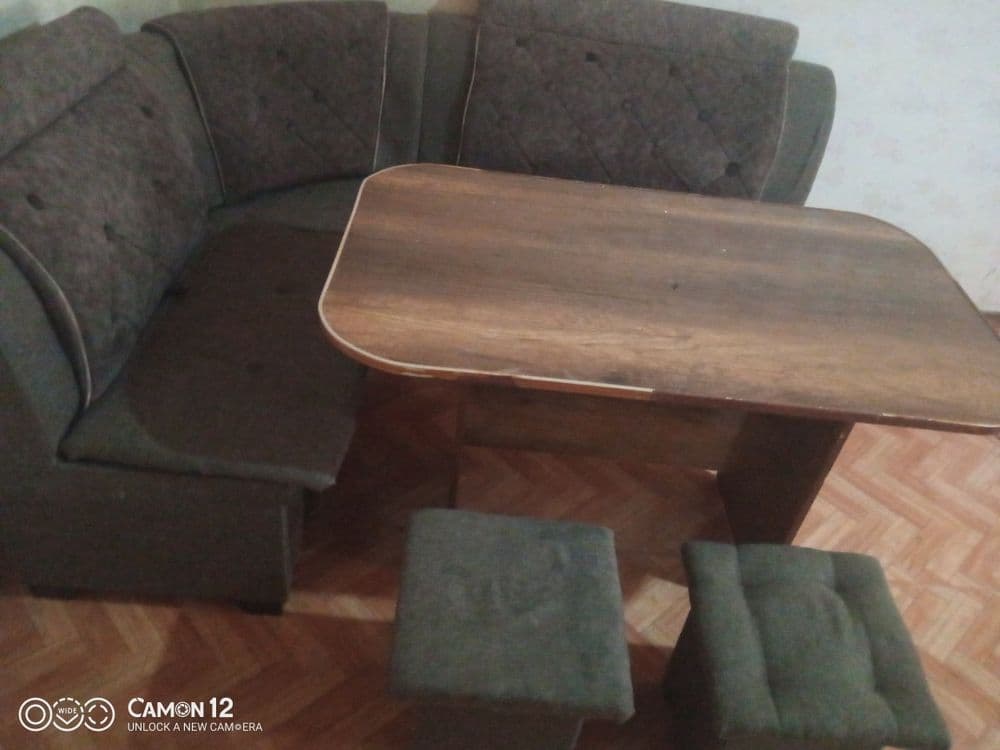 Продоются уголок ugolok sotiladi срочна — 2
