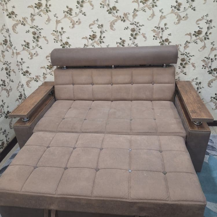 Раскладной диван, спальная кровать. — 2
