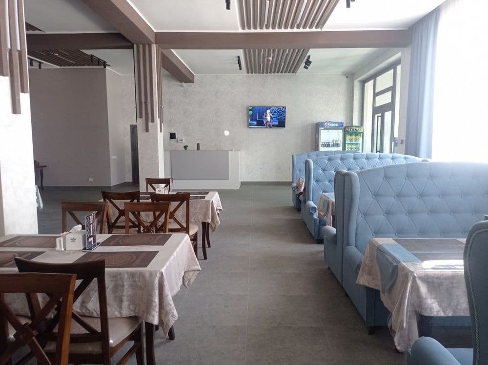 Mebel kafe uchun, stol stul yongoqdan — 5