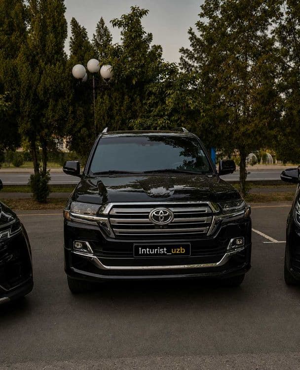 Toyota Land Cruiser 200 bilan VIP transfer | Kartej | Картеж |Аэропорт — 2