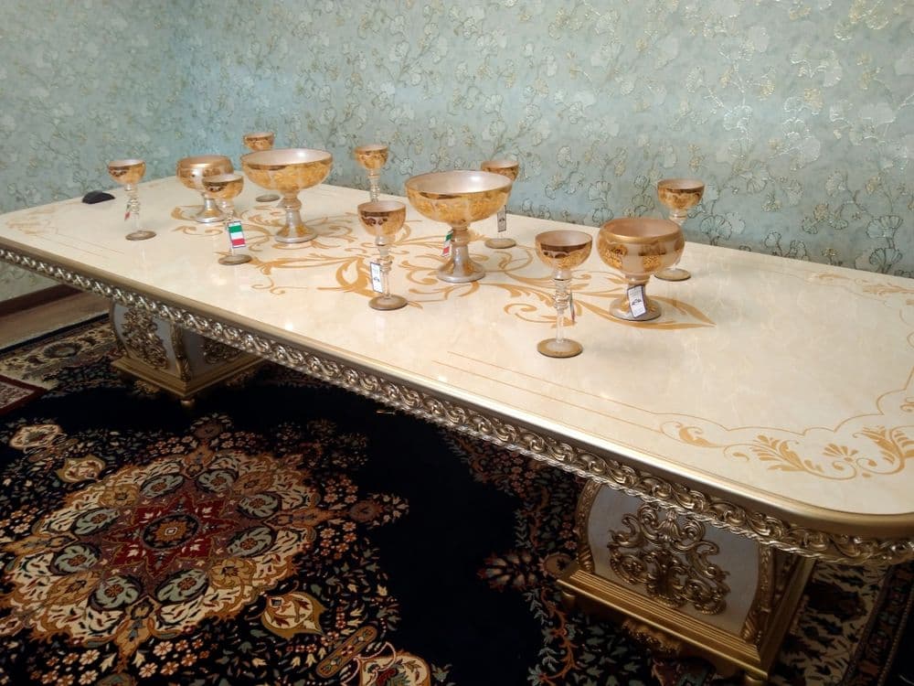 Продается стол для гостиной — 4