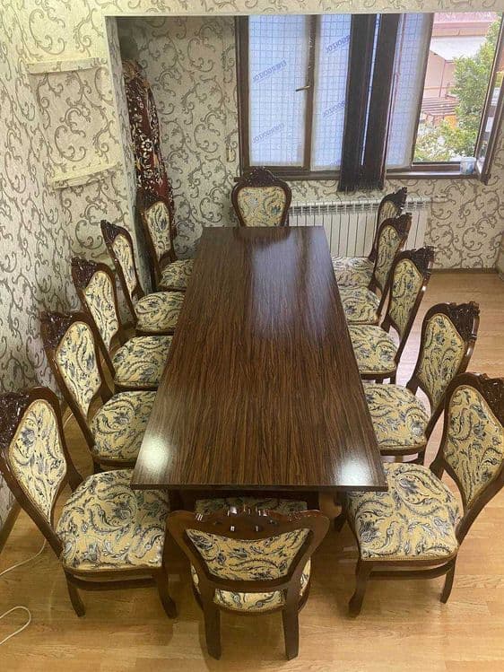 Продается столы со стульями для гостиной также подставка для телев. — 1