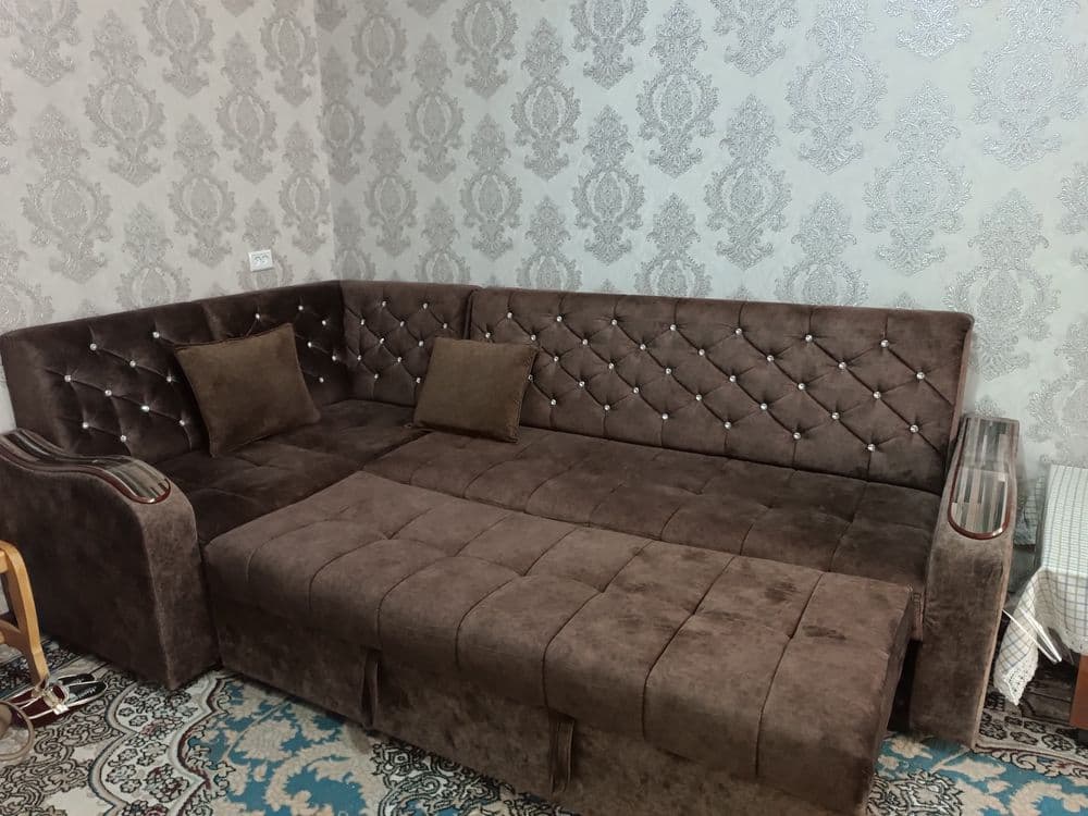 Yumshoq Mebel Ugalok — 2