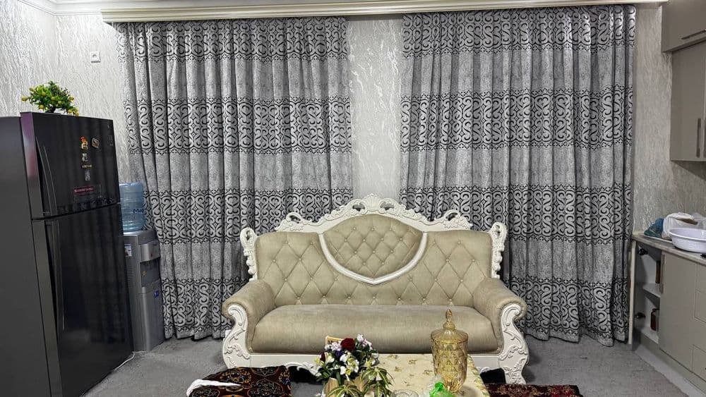 Yumshoq mebel sotiladi — 2