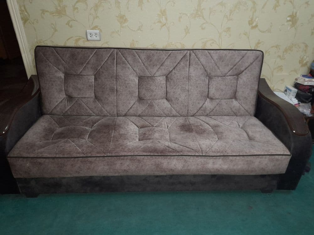 Срочно продам! Шкаф купе, 2 Шкафа привозной из дубая, диван с креслами — 1