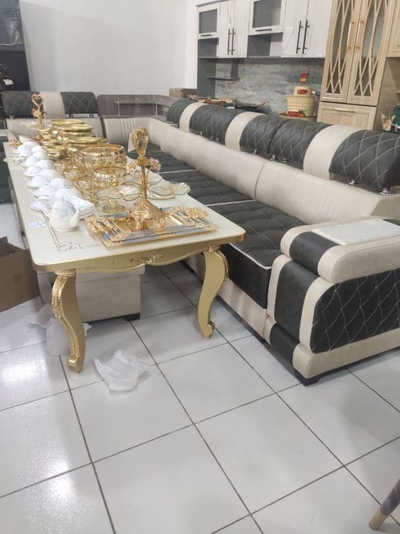 Yangi ugolok divan komplekti — 1