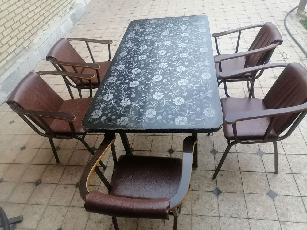 Стол со стульями — 3