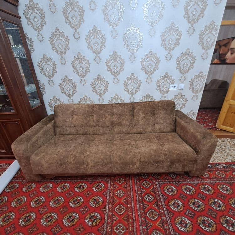 Гостиной мебель. — 2