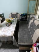Уголок сотилади, продается уголок