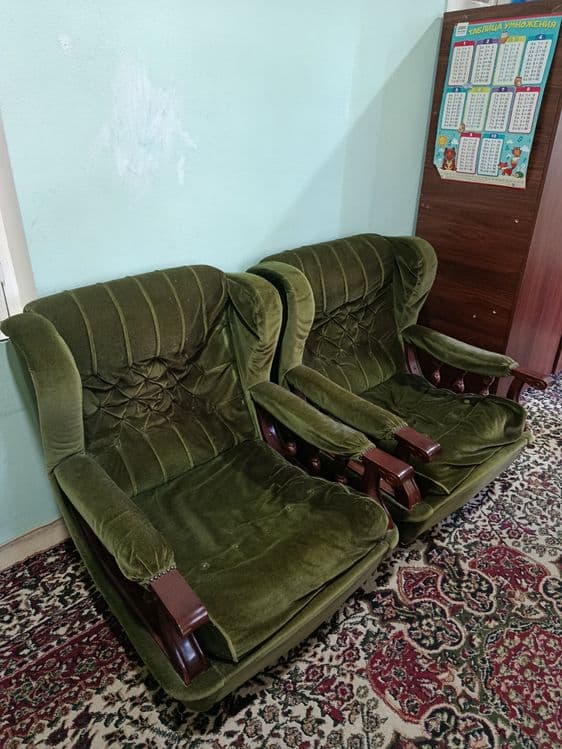 Диван и 2 кресла — 3