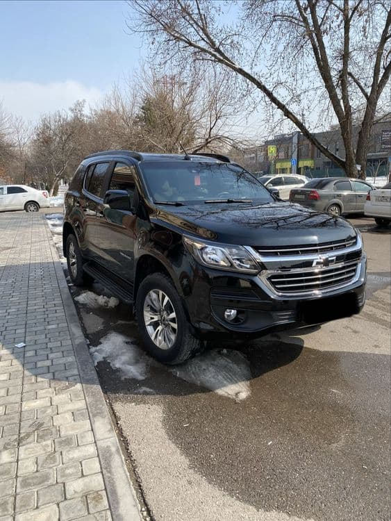 Премиум авто с водителем в Ташкенте Внедорожник — 1