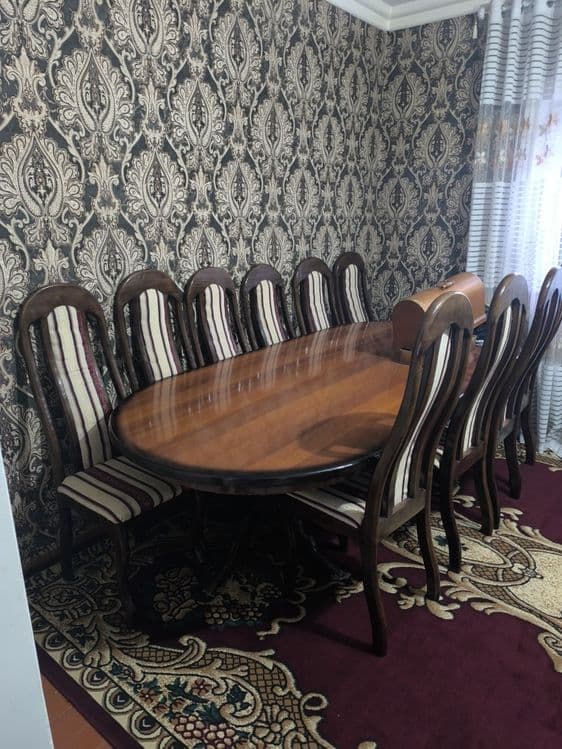 Срочно продаю стол со стульями — 1