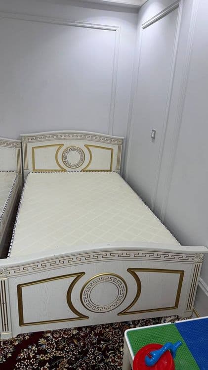 Bir odamlik divan (2 ta) — 2