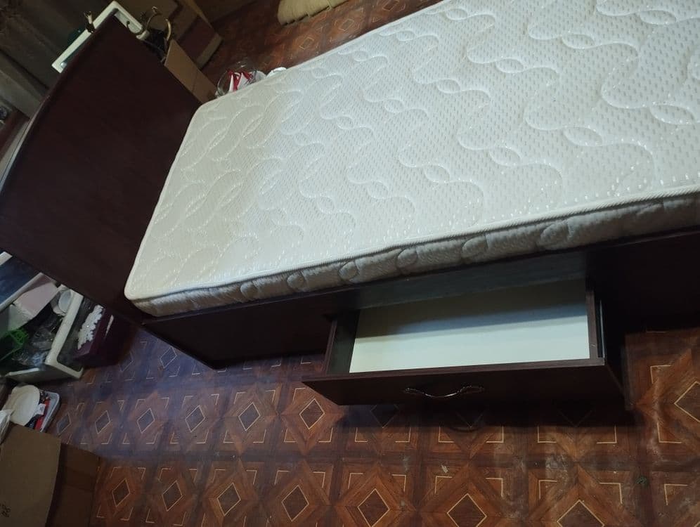 Продаётся кровать