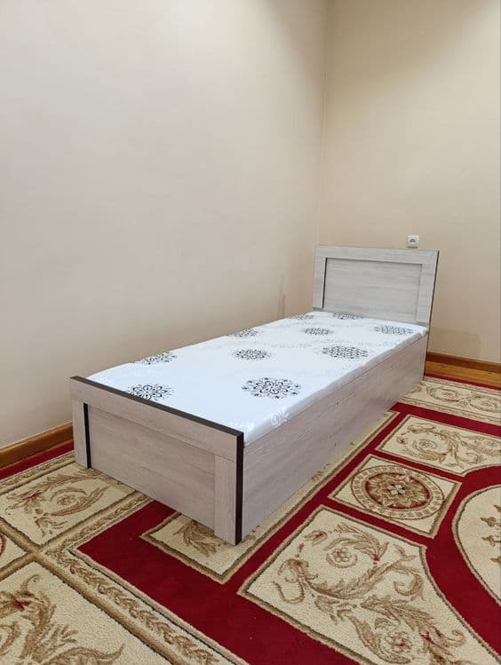 Krovat bir kishilik sandiqli optom narxlarda — 2