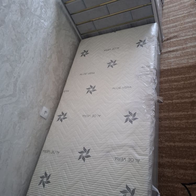 Divan, kravat 1 kishilik 2 dona 1 donasi 650 mingdan — 3
