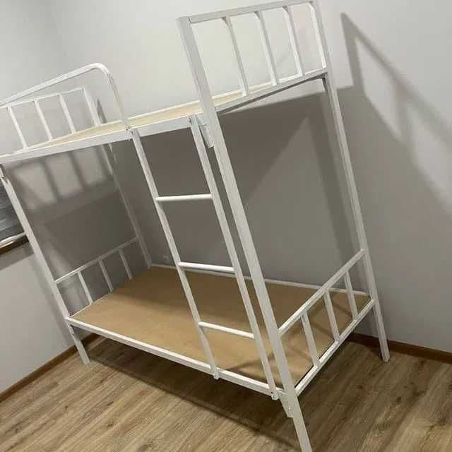 Двух-ярусные кровати из металла-каркаса — 1