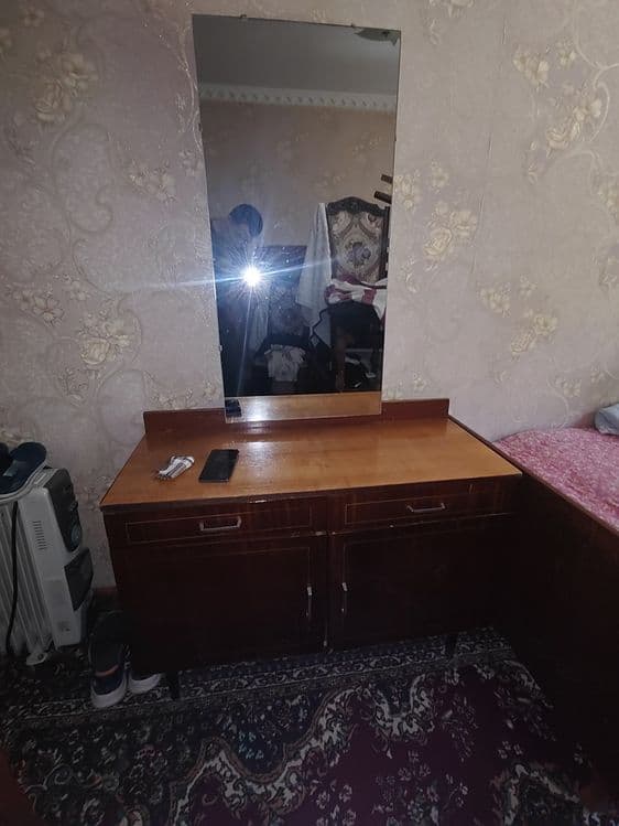 Шкаф и тримо сотилади — 1