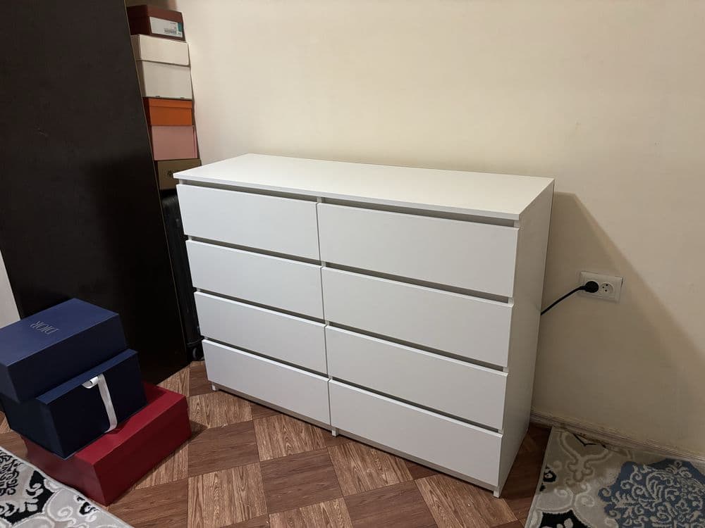Комод честир 8 и 6 ящиков — 8