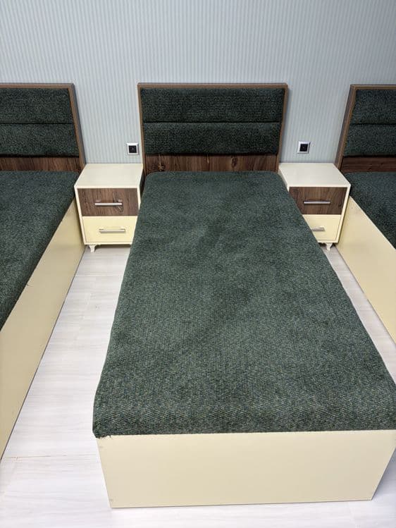 1 kishilik divan yangi ishlatilmagan — 1