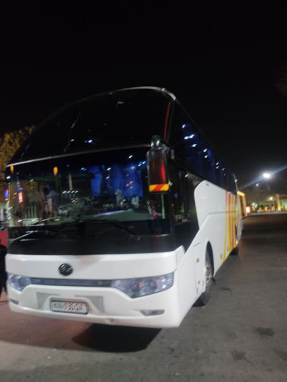 На туристических автобусе Mercedes-Benz и  Yotong заказ — 3