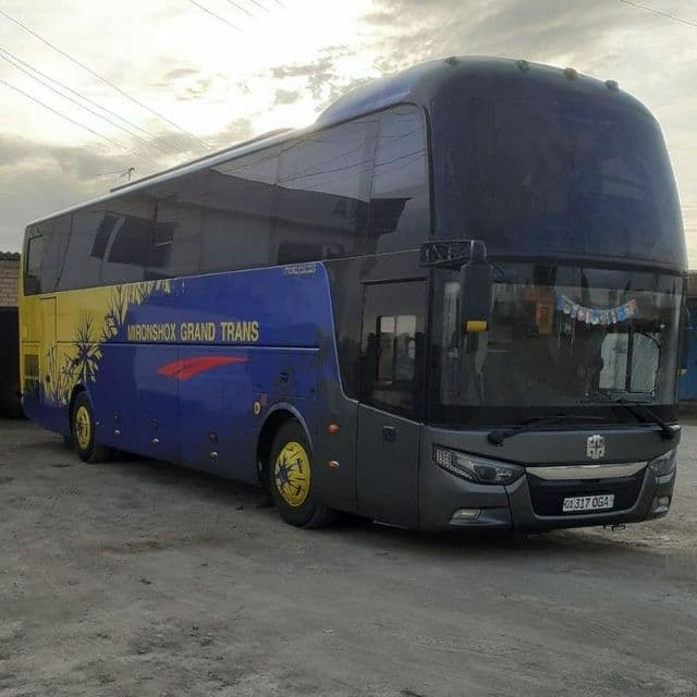 Автобусы Mercedes-Benz 55 та места туризим Ўзбекистон бўйлаб саёхатга — 2
