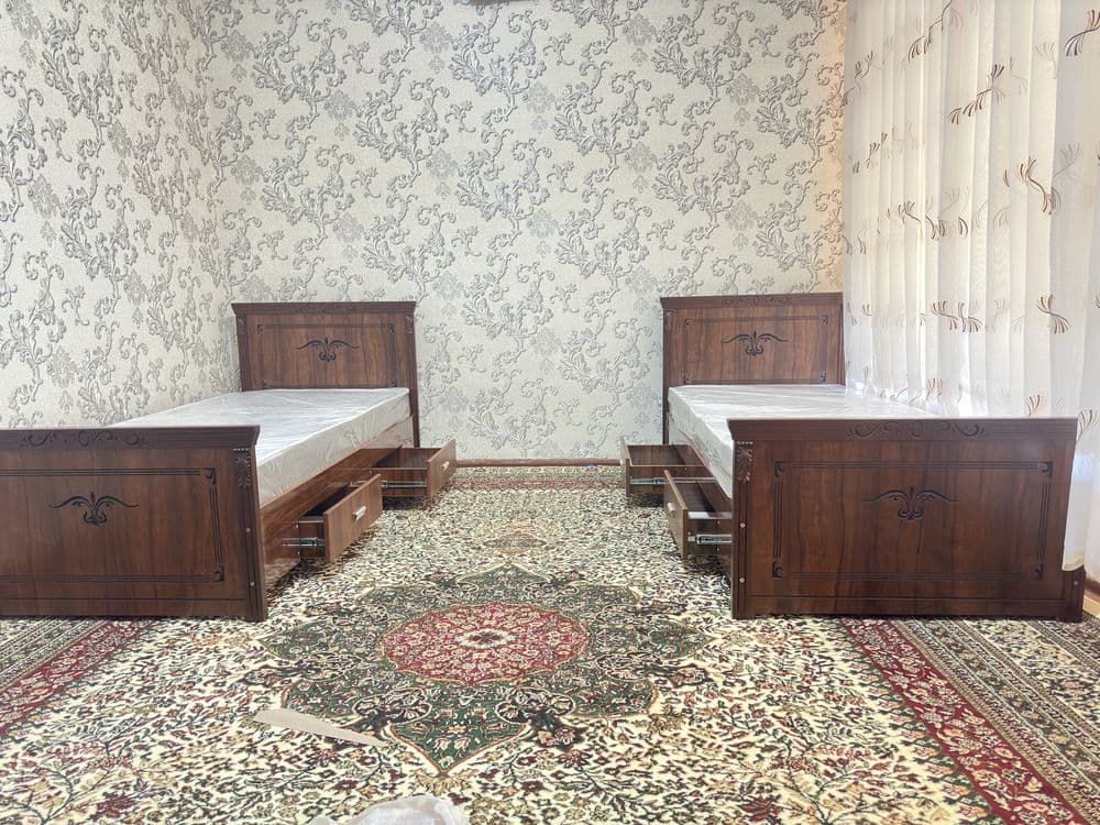 Krovat kravat karavat karavot kalavot kirovat divan — 1