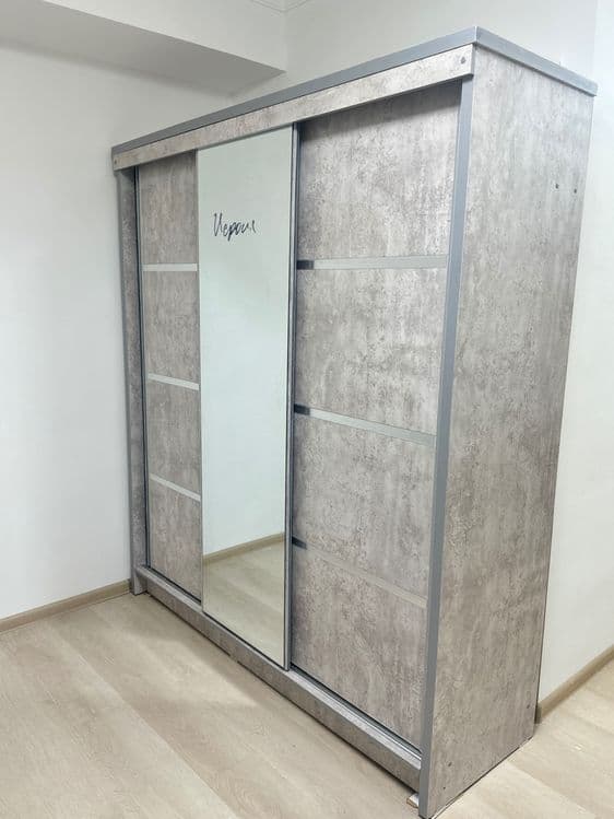 Shkaf kupe razmeri 180/200 — 1