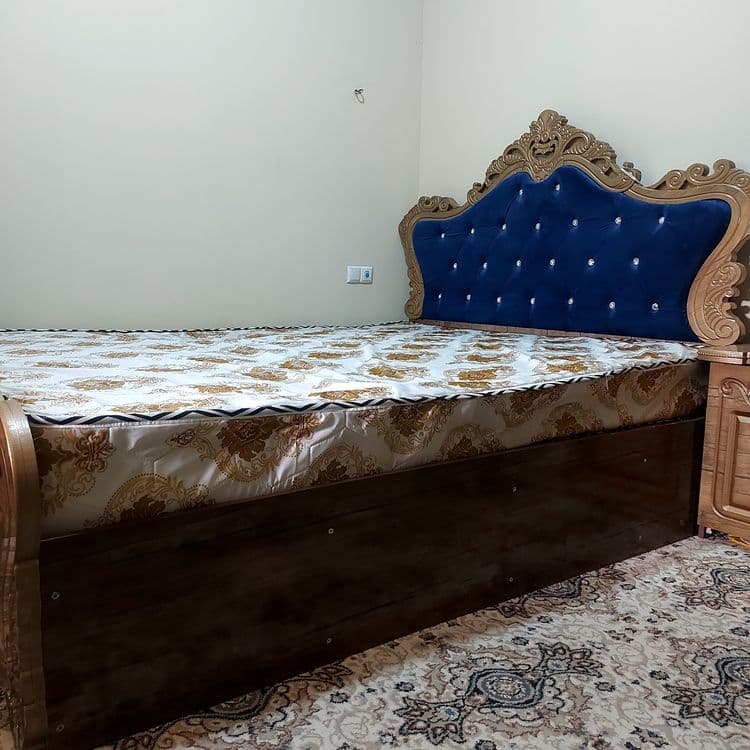Spalni Divan Srochno — 2