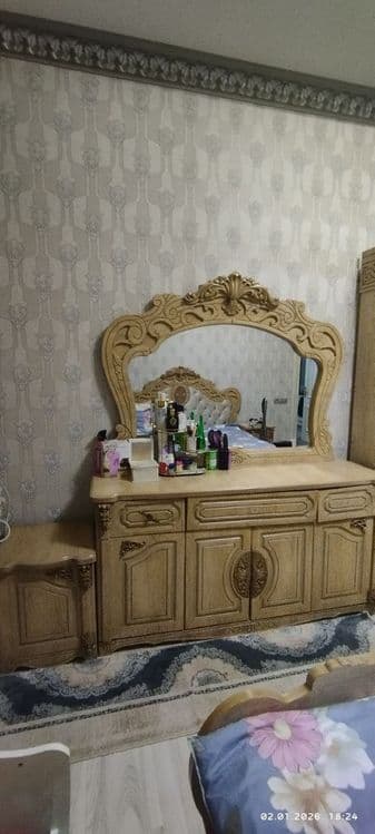 Spalniy kamplekt srochniy sotiladi 600000 som — 3