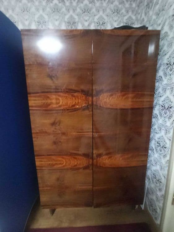 Продается качественный румынский шкаф (полированный, б/у) — 2