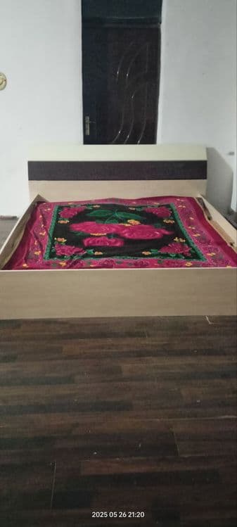 Spalni garnitur spalni shfaner tumbichkasi trimosi bilan — 3