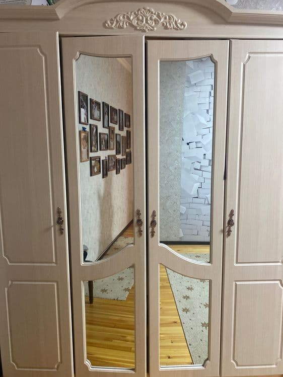 Спальный гарнитур — 1