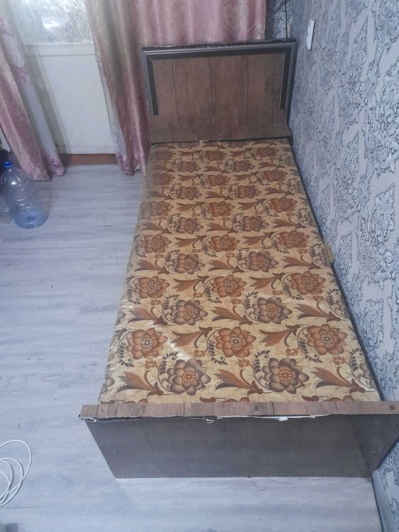 Кровать Ha продажу