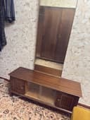 Трюмо и пуфик из ореха (Болгария)