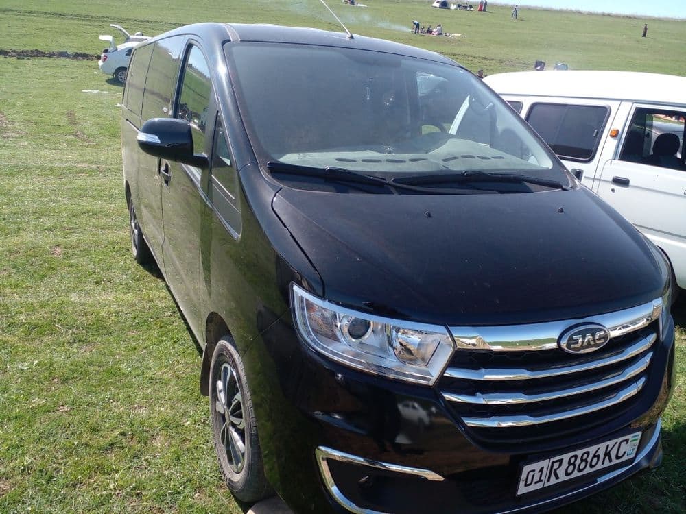 Такси в горы Miniven VIP JAK M3 8+1 Goriy Amirsoy Chimyon Chorvok Soko — 4