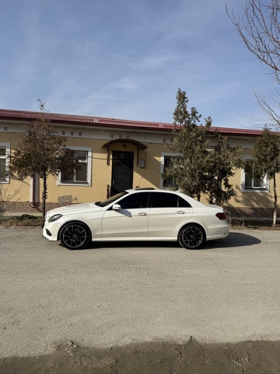 Mercedes-Benz kartej uchun — 2