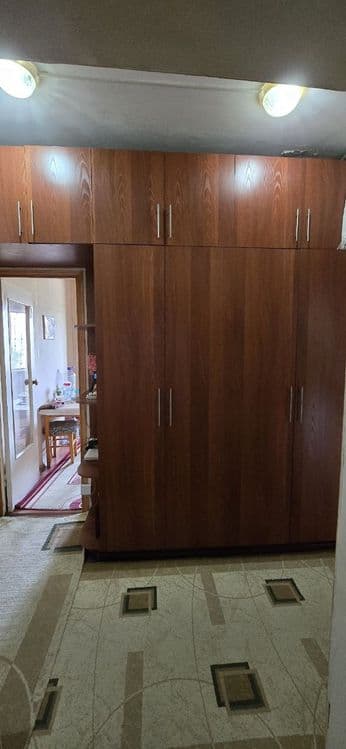 Продаётся шкаф в коридор — 1
