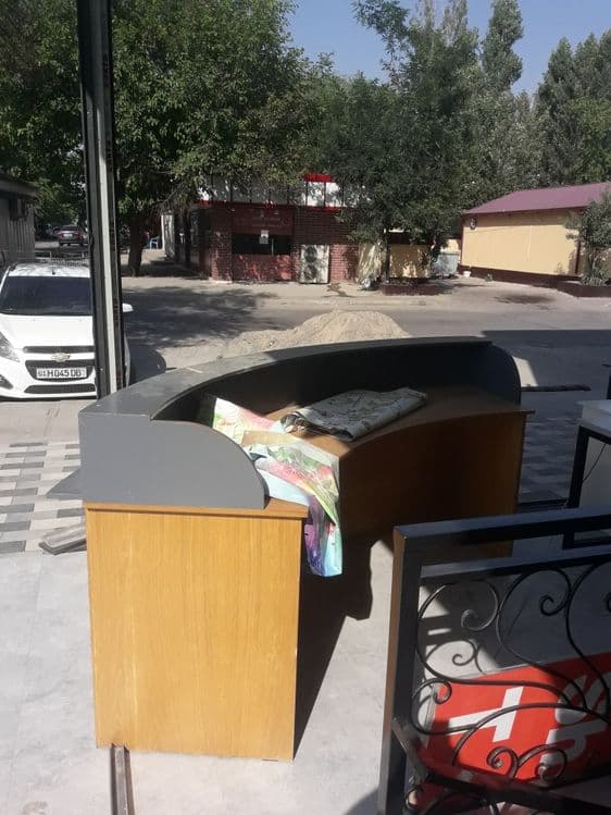 Парта и ресепшн продаём срочно! — 4