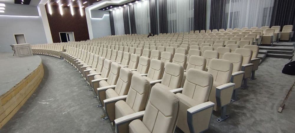 Teatr kreslolari - to'liq komplekt кресло для зрителей — 4