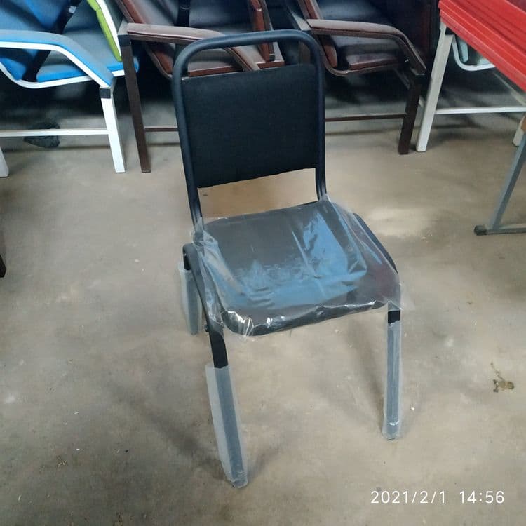 Трёхместный диван в зал ожидания. — 7