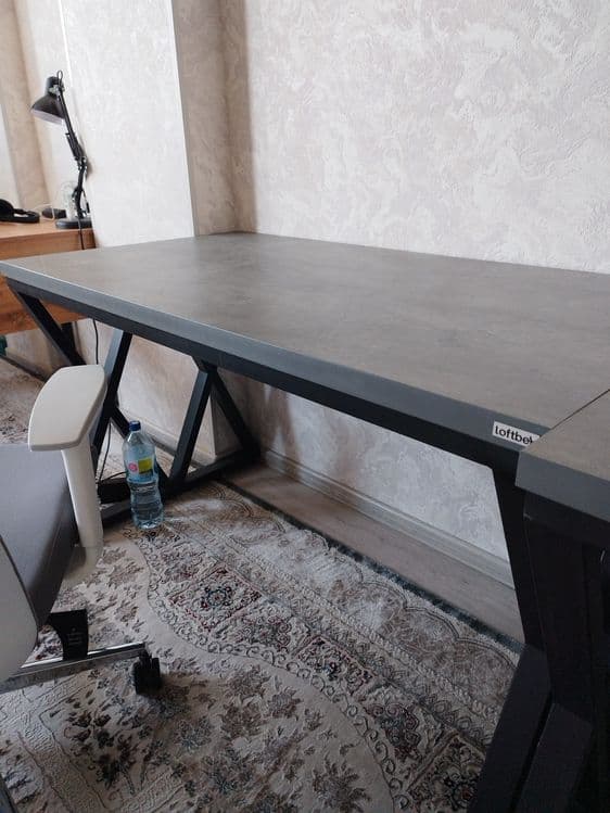 Kreslo va Loftbek stol — 2